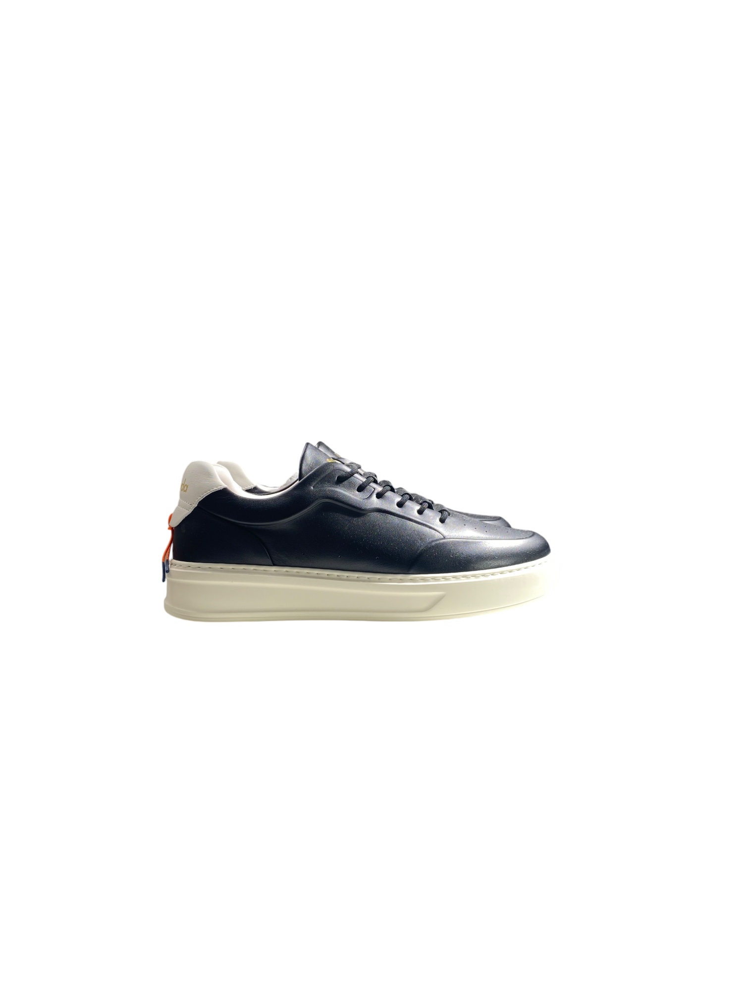 BARRACUDA SNEAKERS