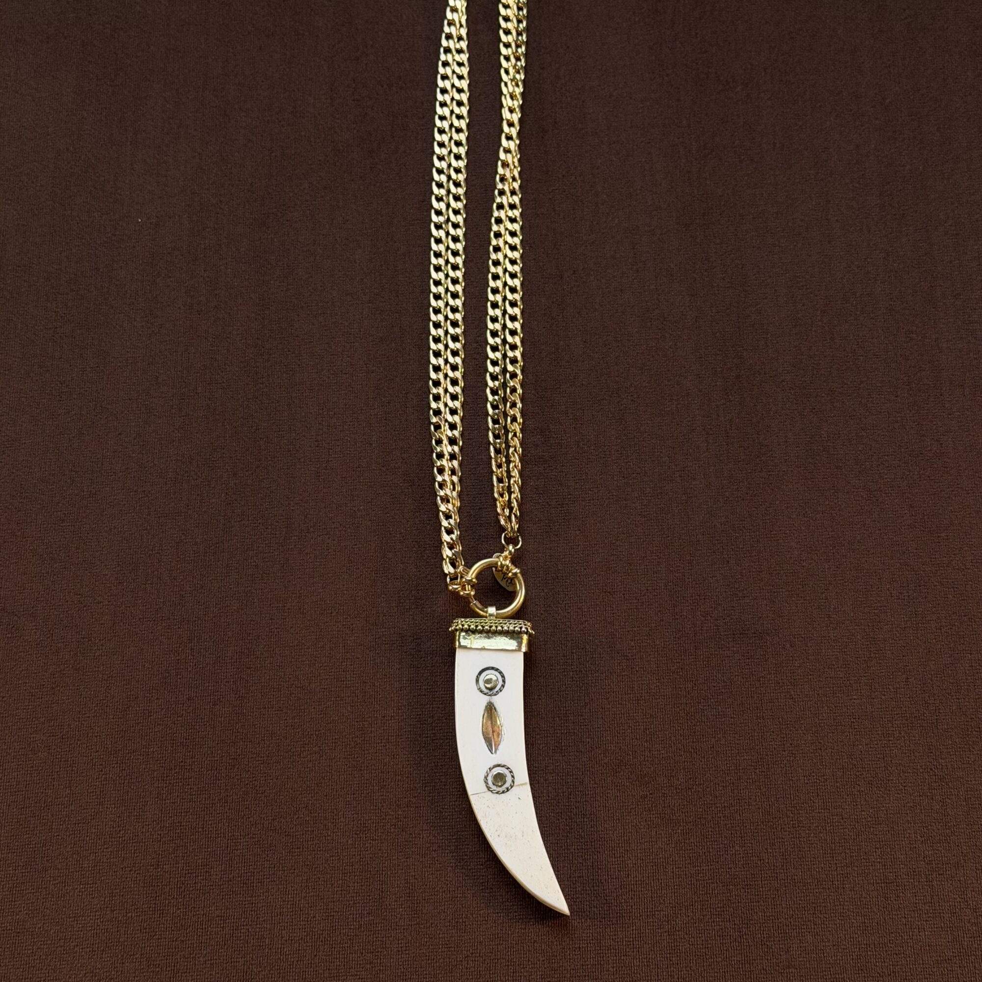 Gipsy Zannalove - Collana 30 cm oro con zanna in osso di bufalo
